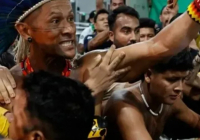 Бразилиядағы климаттық конференцияға байырғы халықтар басып кірді