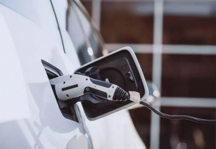 Астанада жүргізушісіз электромобильдер сынақтан өткізілді (ВИДЕО)