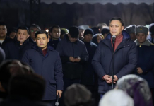 ​ШЫМКЕНТ: ҚАЛА ӘКІМІ ҚАРАТАУ АУДАНЫНЫҢ ТҰРҒЫНДАРЫМЕН КЕЗДЕСТІ