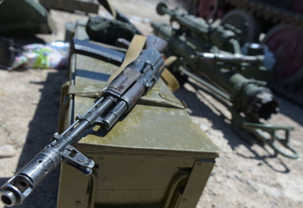 Таразда 18 жастағы жігіттің пәтерінен қару табылды