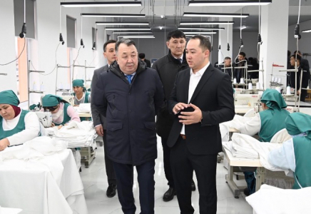 ТҮРКІСТАН: Созақта өндірістік тігін цехы іске қосылды