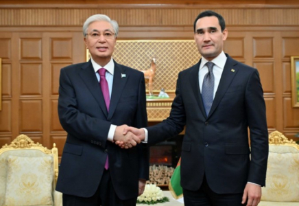 Мемлекет басшысы Түрікменстан Президентімен кездесу өткізді