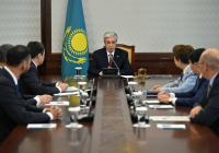 Президент Құрылтайдағы партия фракцияларының жетекшілерімен кездесті