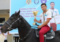 Түркістандық спортшы аударыспақтан екі дүркін әлем чемпионы атанды