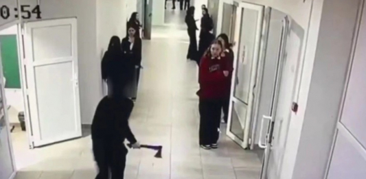 Құлсарыдағы балтамен шабуыл оқиғасы: Оқушының анасы буллинг туралы шындықты айтты