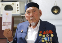 ШЫМКЕНТ: ​Тыл ардагері Құлбай Алшынбаев ҰОС Жеңісінің 80 жылдығында құрметке бөленді