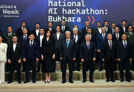 ​Қазақстан мен Өзбекстан президенттері жасанды интеллект хакатонына барды