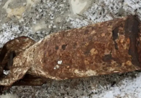 Маңғыстаулық аңшы Каспий жағалауынан әуебомбасын тауып алды