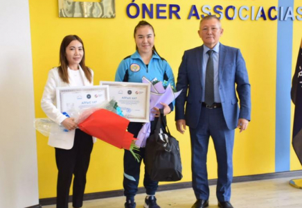 ТҮРКІСТАН: Әлем чемпионатының жүлдегерлеріне құрмет көрсетілді